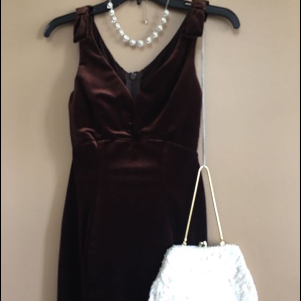 Laura Byrnes Vintage Gowns- 2- med and small - Picture 2 of 8